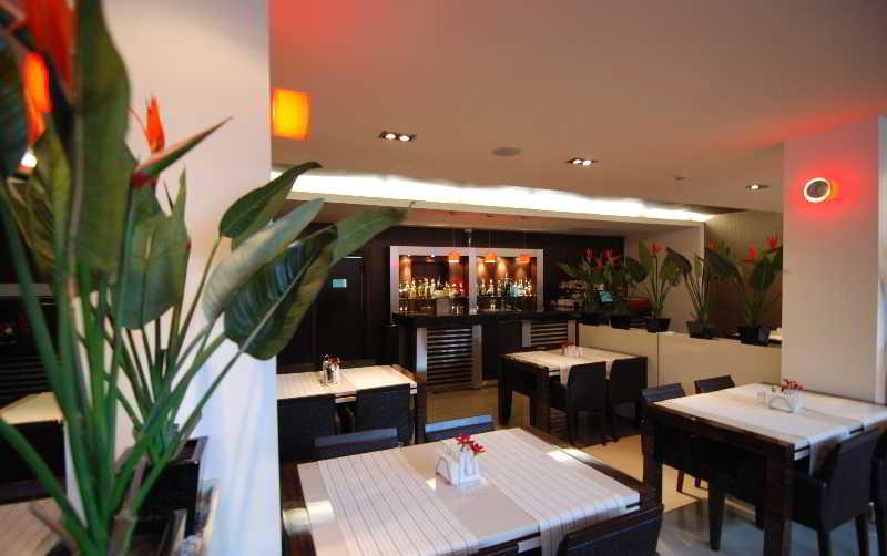 Hotel Cubix Brasov Luaran gambar