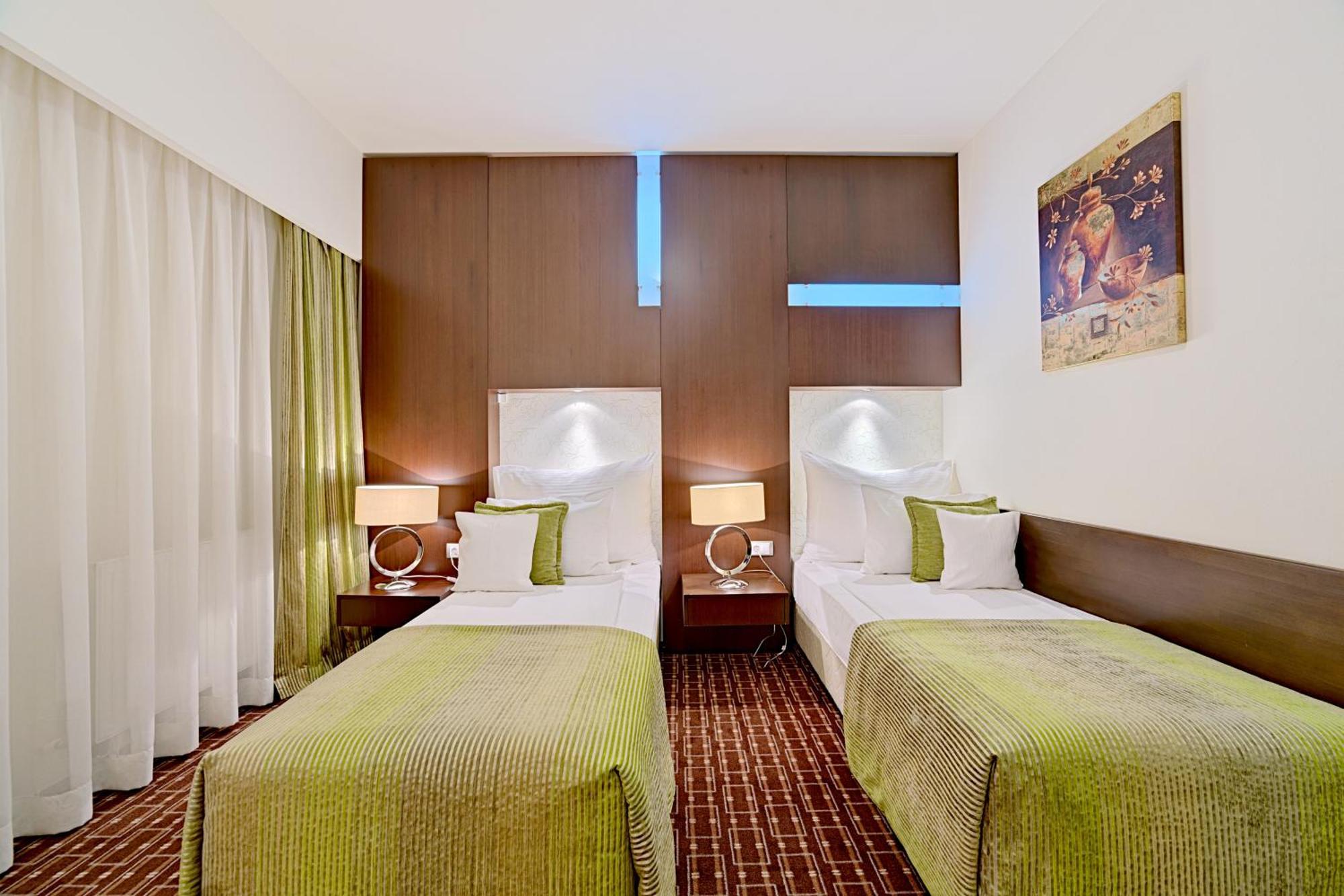 Hotel Cubix Brasov Luaran gambar