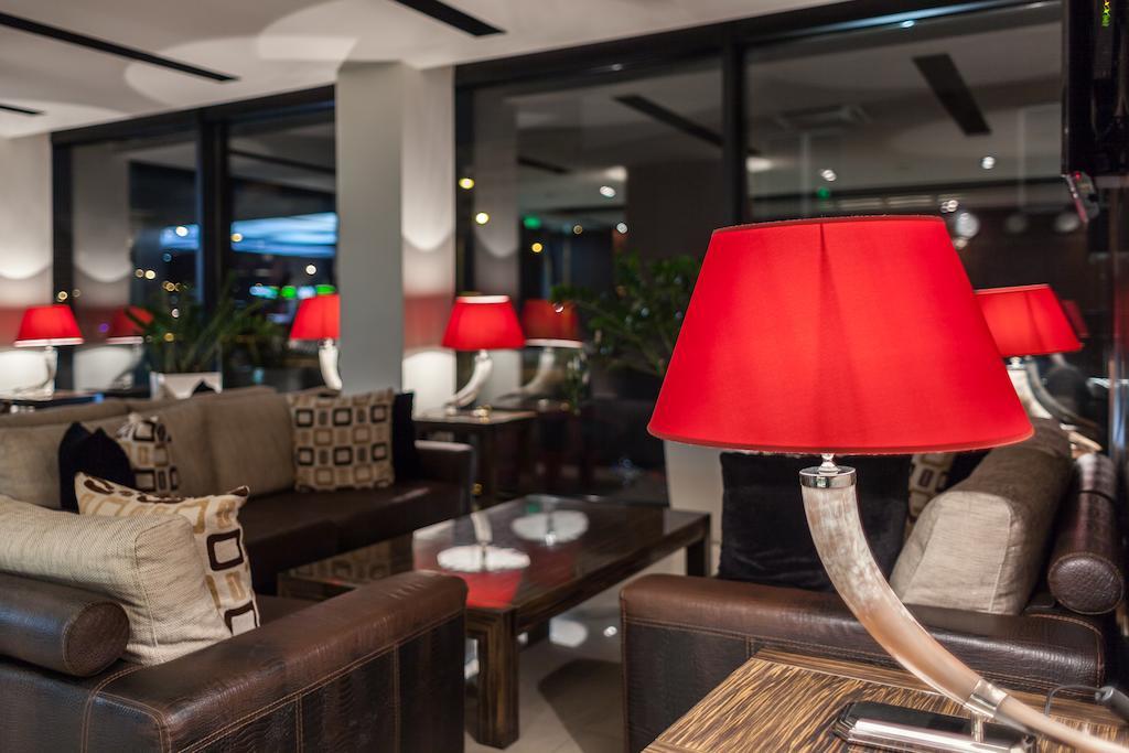 Hotel Cubix Brasov Luaran gambar
