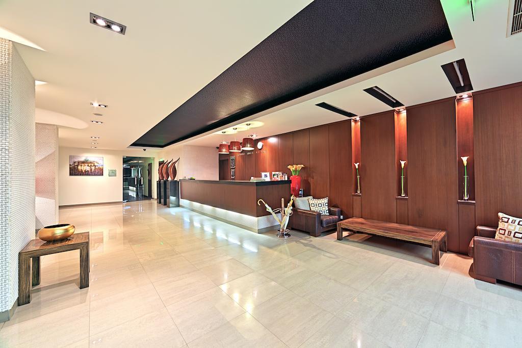 Hotel Cubix Brasov Luaran gambar