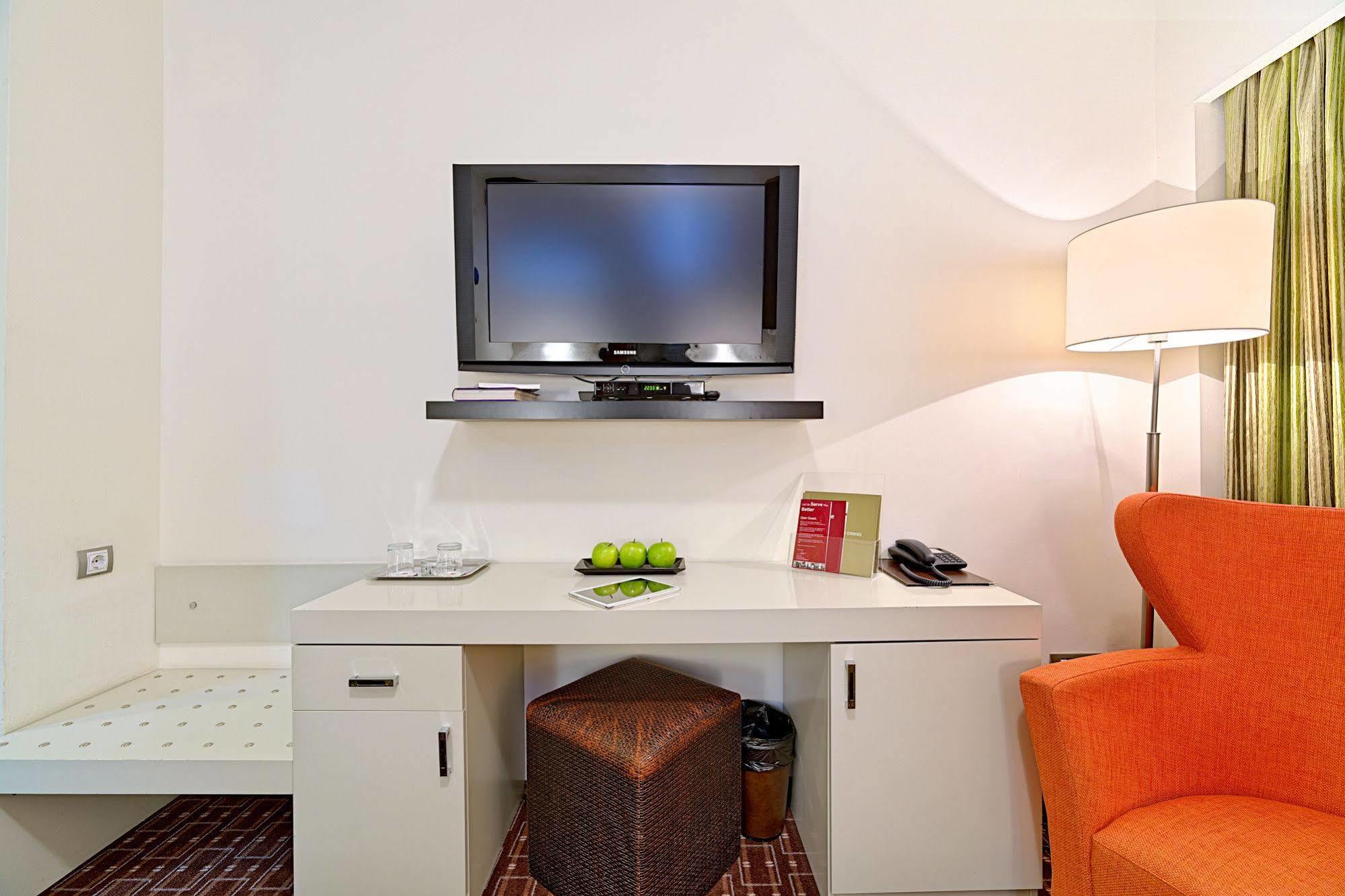 Hotel Cubix Brasov Luaran gambar