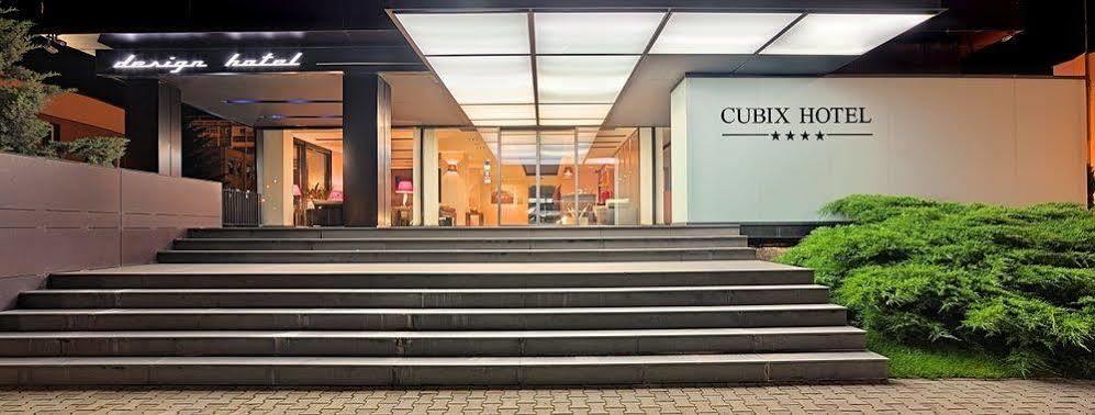 Hotel Cubix Brasov Luaran gambar